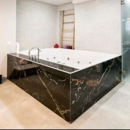 Romantic Jacuzzi Apartment Atina Dış mekan fotoğraf